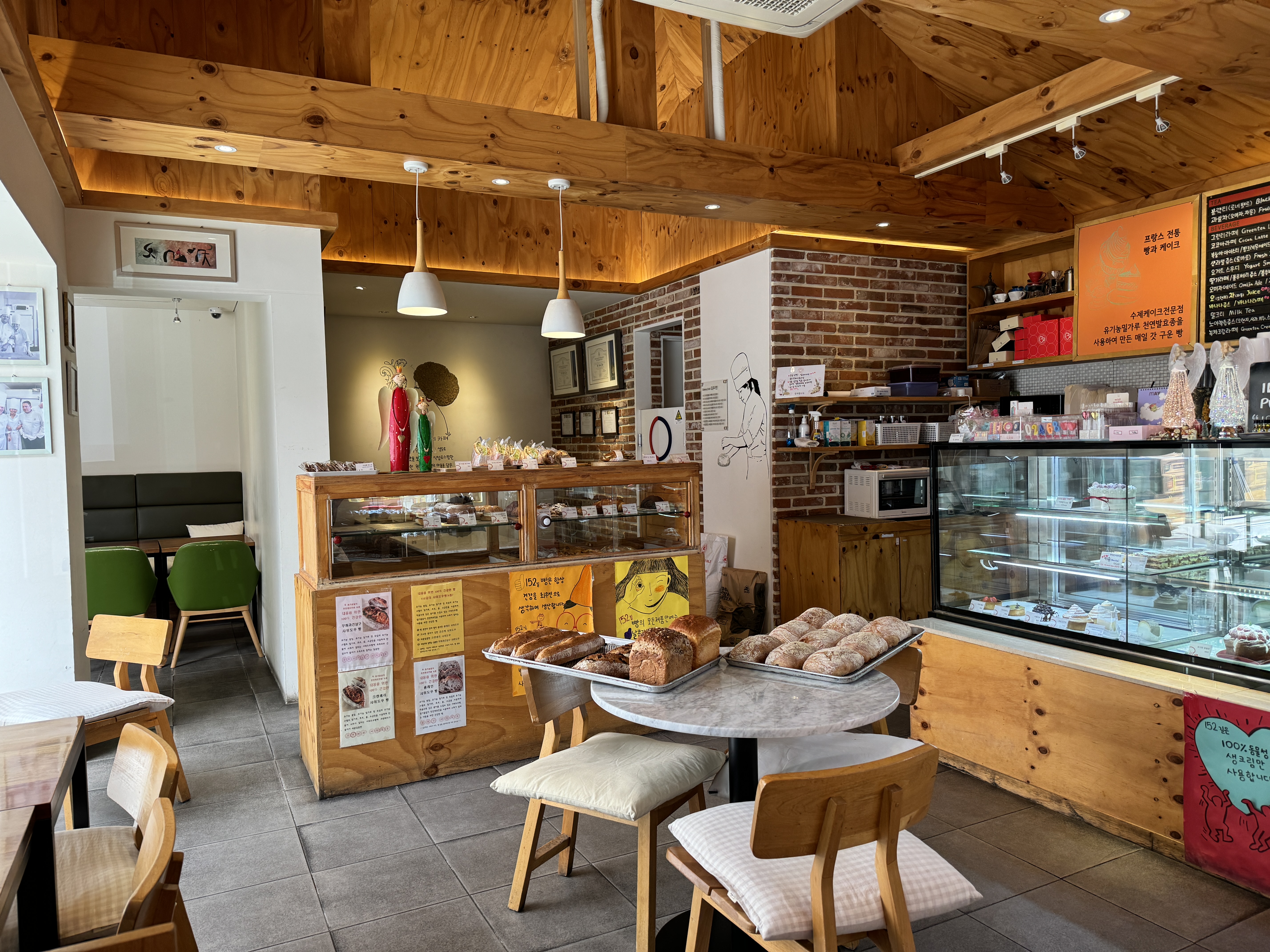 도봉동-카페-152길-카페내부