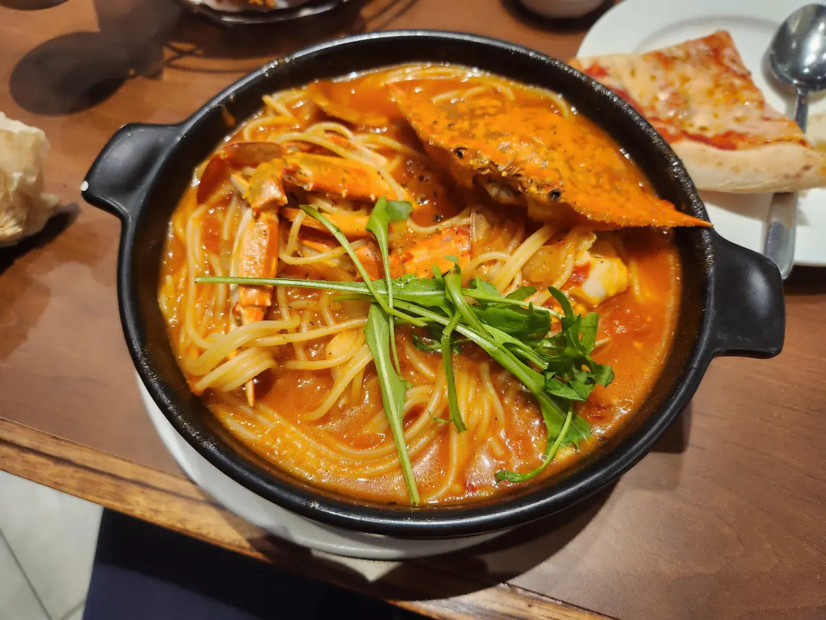 리미니-매콤-해산물-스튜-파스타-3단계-맵기-조절-꽃게-바지락-새우-깊은해산물스튜맛