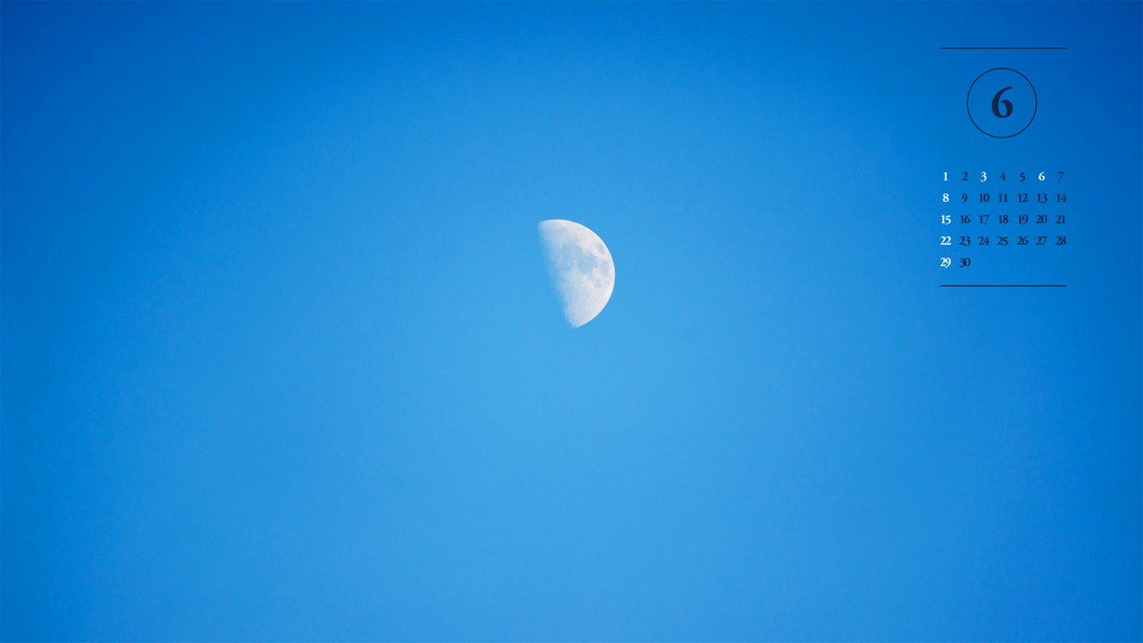 04 초저녁달 A - 2025년6월 노트북배경화면