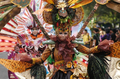 문화 충격이 적은 나라 vs. 색다른 경험을 할 수 있는 나라