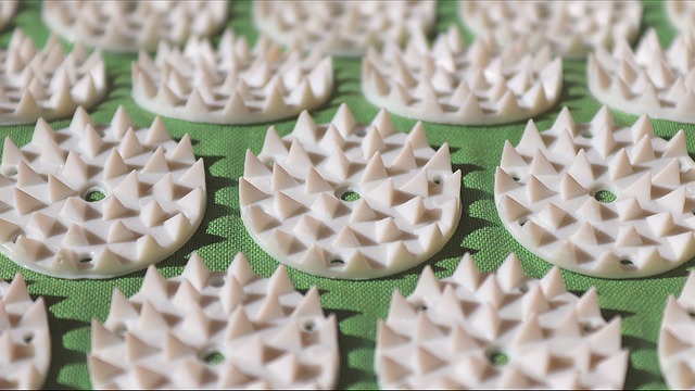 목 어깨 통증 푸는 법