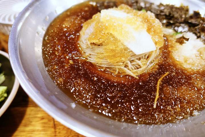 백반기행 박은영 편 동치미 막국수 메밀 칼국수 새우 교자 만두 직화 불고기 관악 신림 맛집 소개