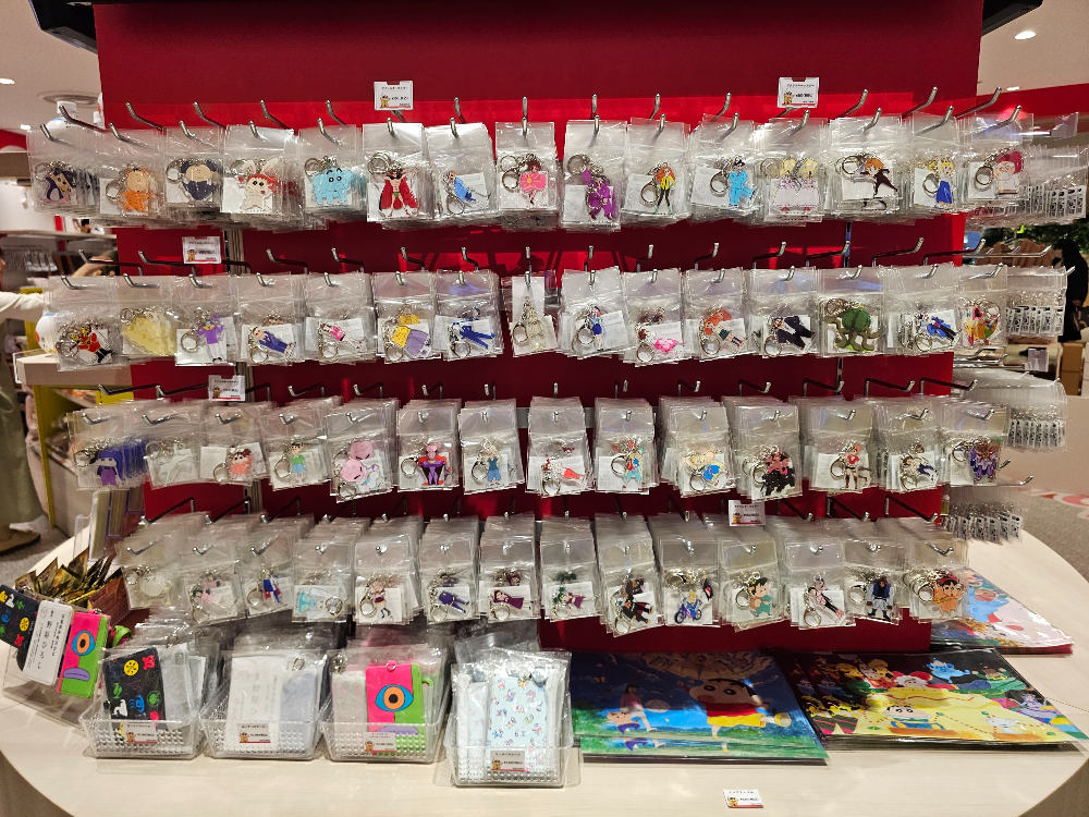 이케부쿠로 선샤인시티 크레용신짱 시네마 퍼레이드 스토어