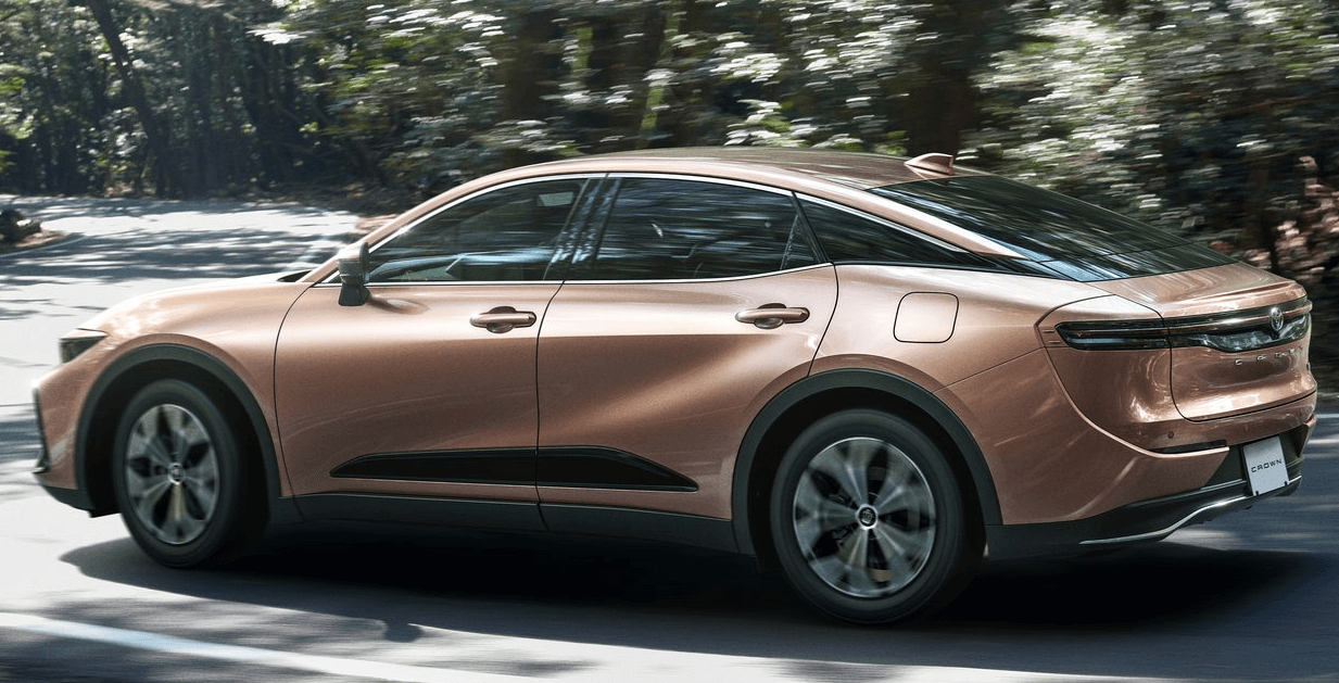 토요타 크라운 하이브리드