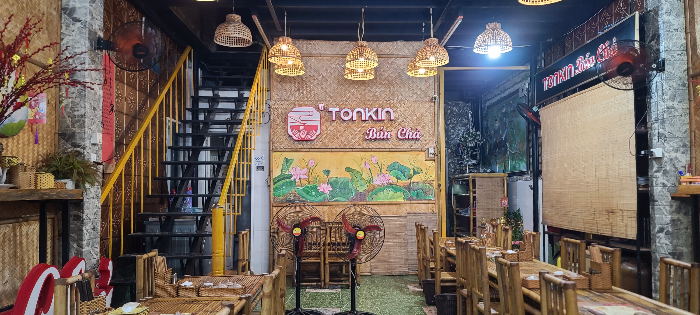 Tonkin B&uacute;n Chả 베트남 베트남여행 다낭 분짜 아침식사 톤킨분짜 톤킨분짜내부