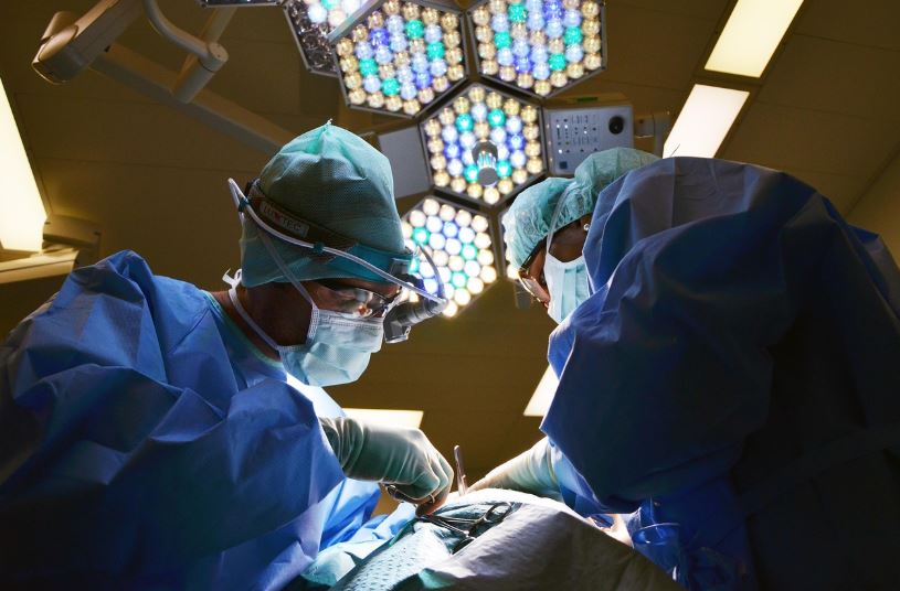 요실금 증상 치료방법 수술 비용