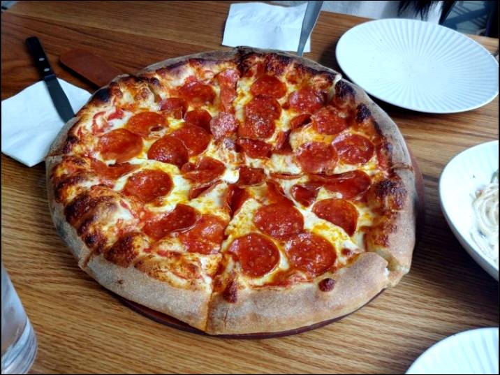 멘탈 비히클 피자