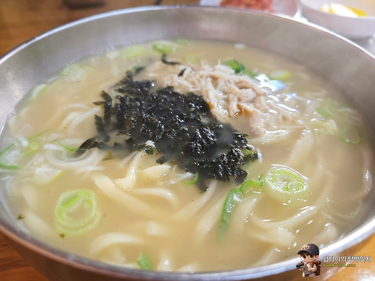 닭칼국수