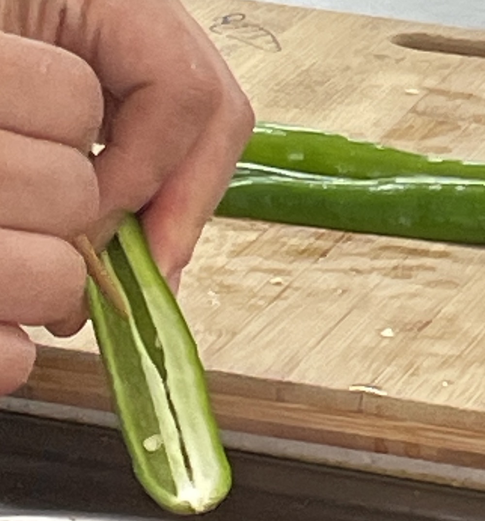 한식조리기능사 실기시험 준비 - 풋고추전 - 고추씨 제거