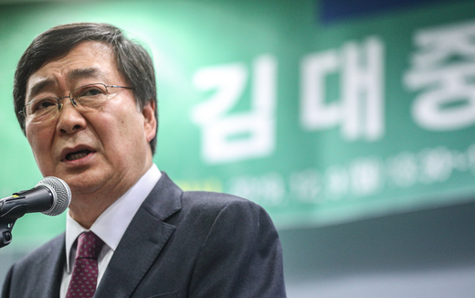 김홍업 별세