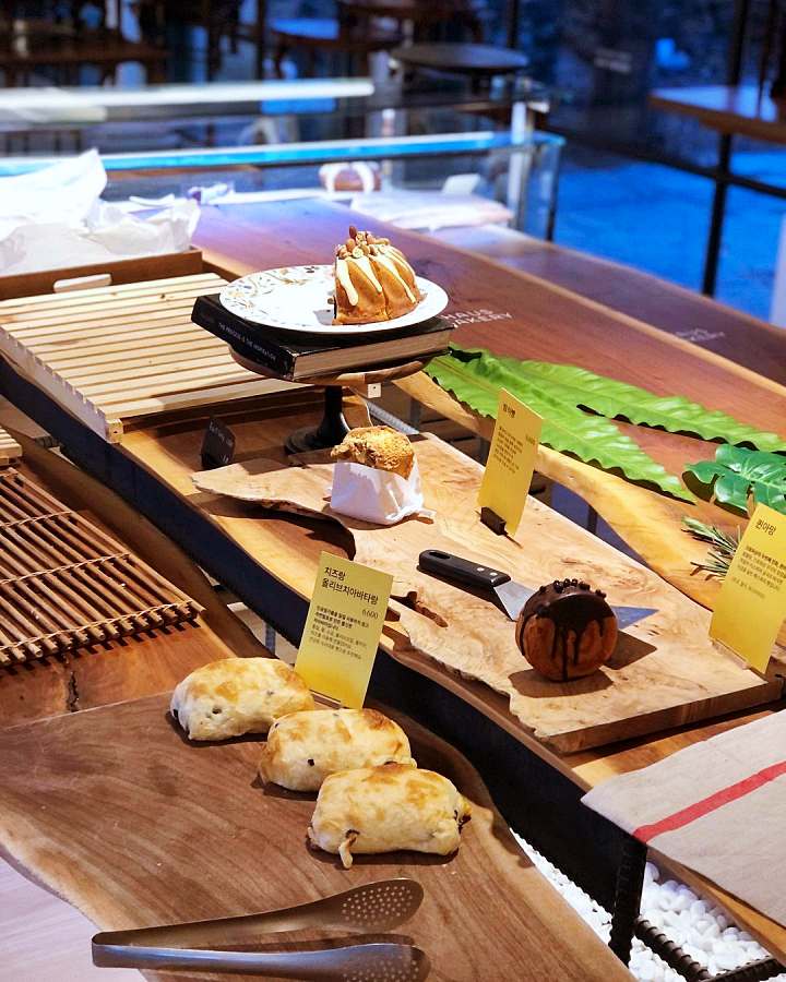 생방송오늘저녁 한옥 베이커리 전참시 이영자 배종옥 망고주스 앙버터 생크림 과일 크로와상 딸기 카스테라 양평 맛집 추천