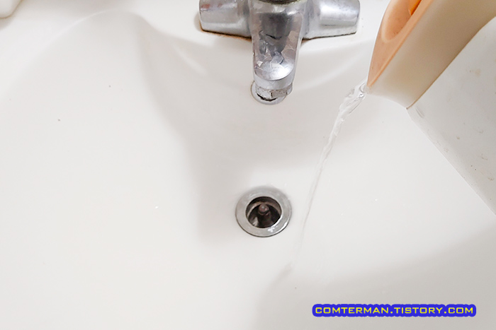 세면대 배수관 약품 청소