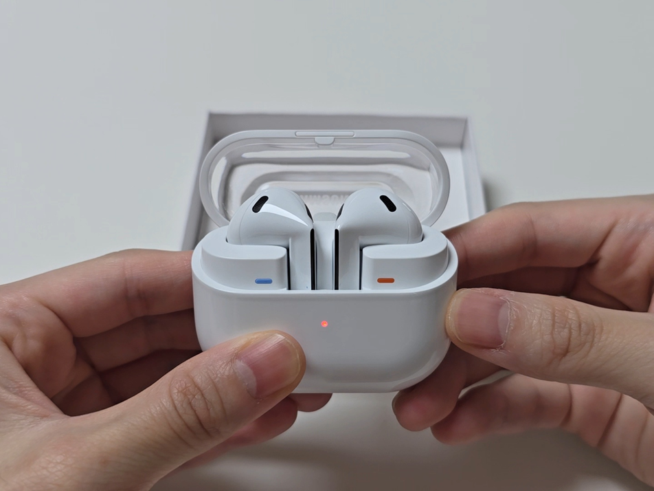 갤럭시버즈3 화이트 오픈