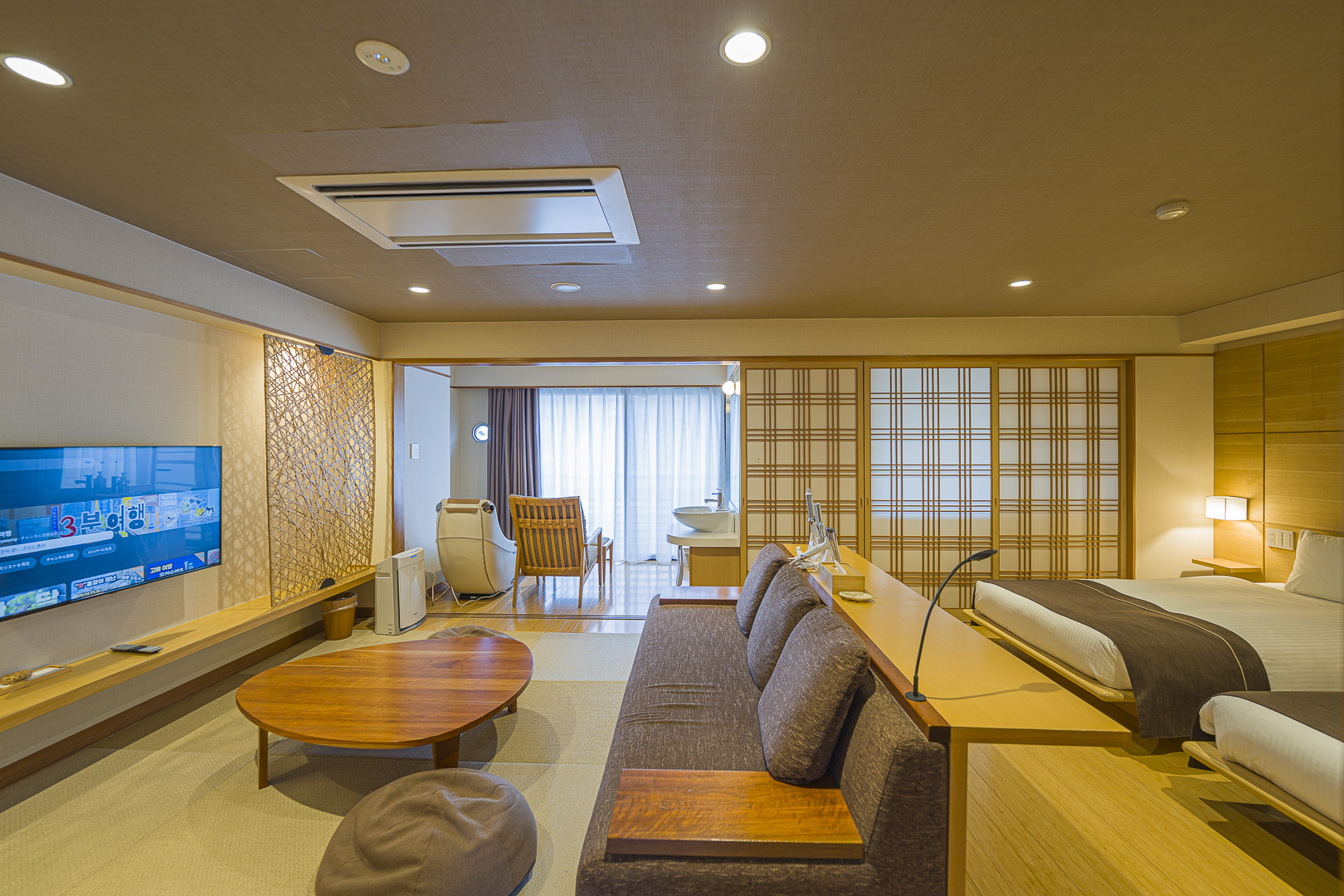 Beppu Hotel Notes from the Original Source: Baths, Lounges, and Meal Plans — original source image 1