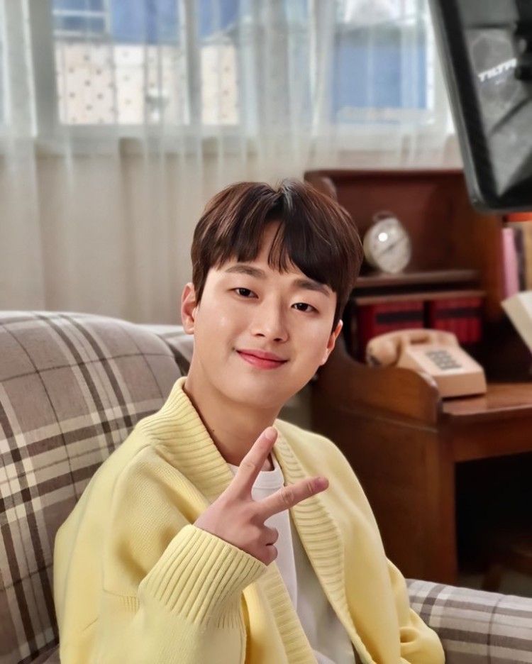 이찬원 나이 학력 고향 결혼 노래 콘서트 팬카페 찬란 성격 MBTI 혈액형 키 몸무게 