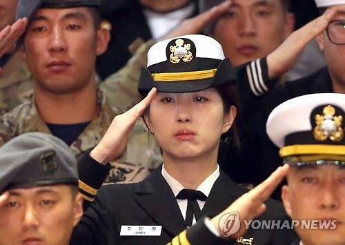 최민정 나이 프로필 학력 남편 총정리｜최태원 딸 해군 아덴만 파병&middot;케빈 황 결혼&middot;AI 창업 2026 근황