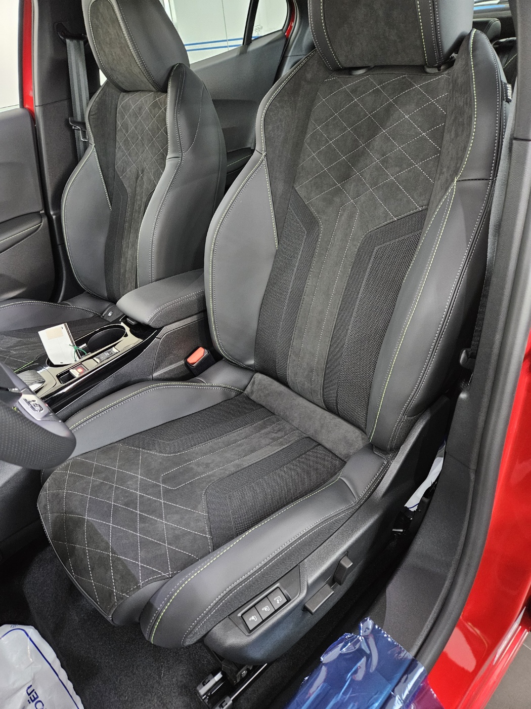 2024 푸조 e2008 가격 및 프로모션