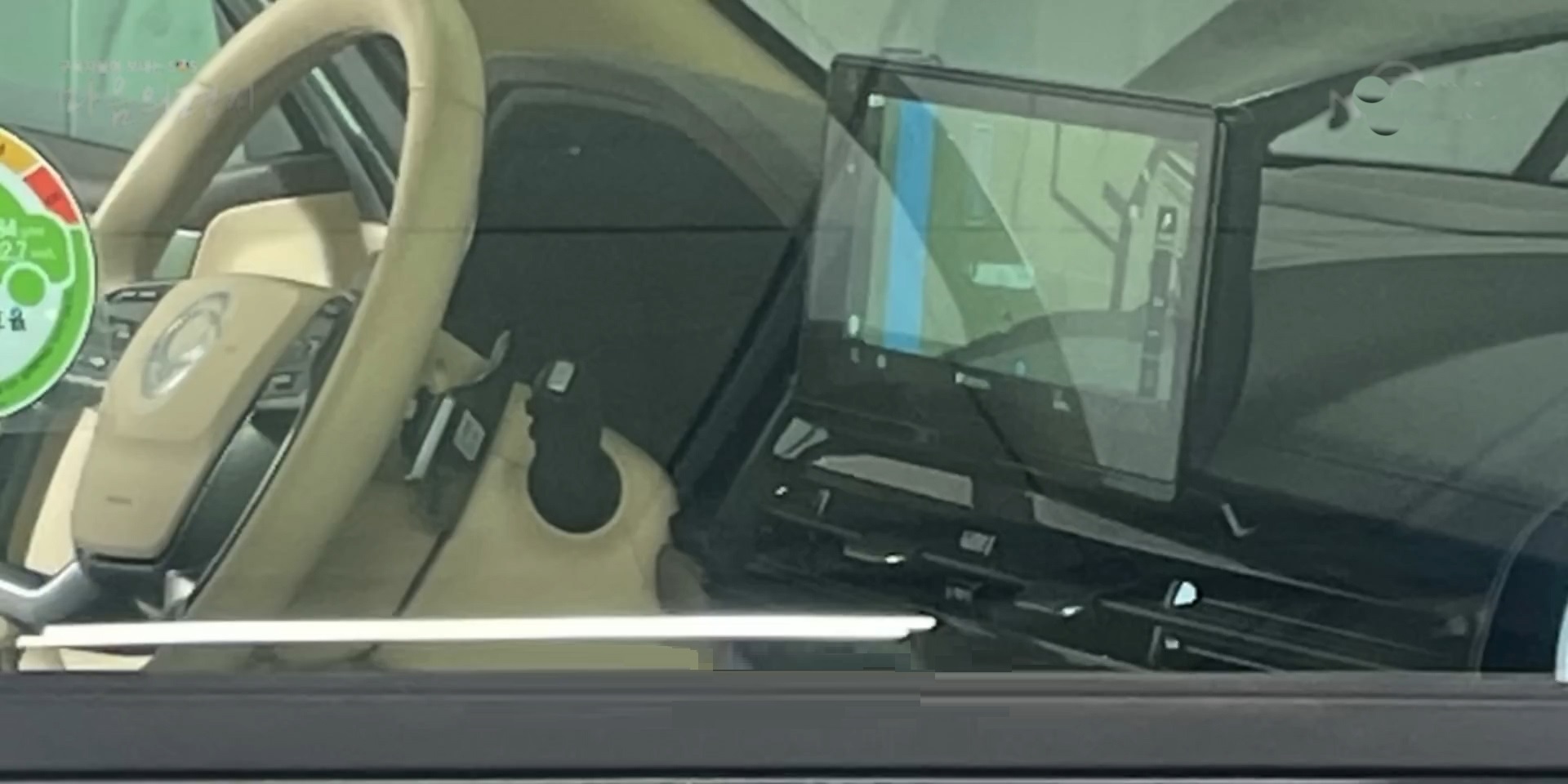 KG모빌리티 '렉스턴 페이스리프트' 위장막 테스트카