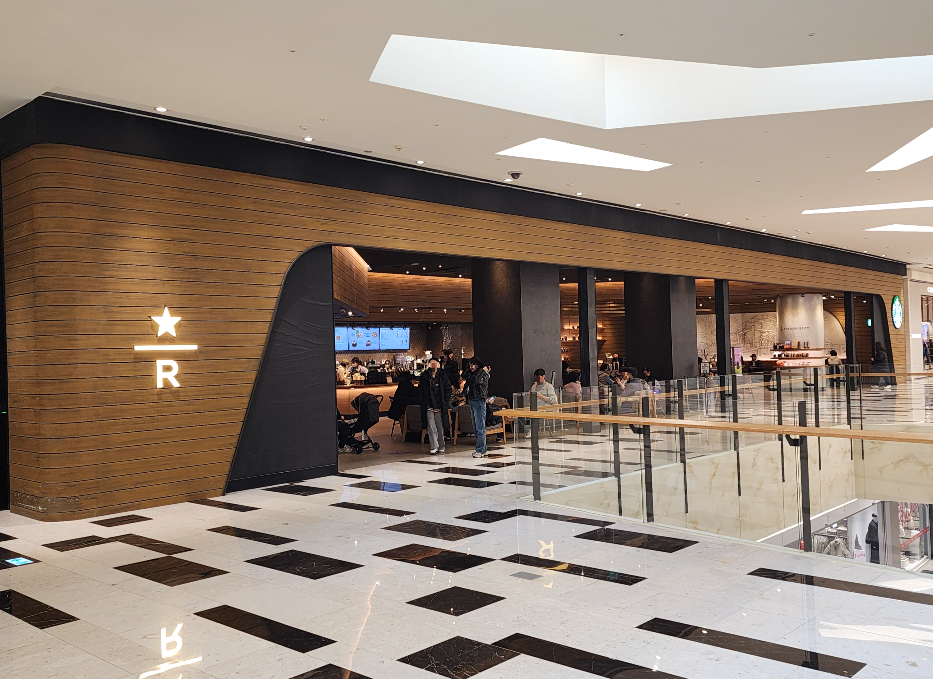 여의도_IFC몰_스타벅스리저브