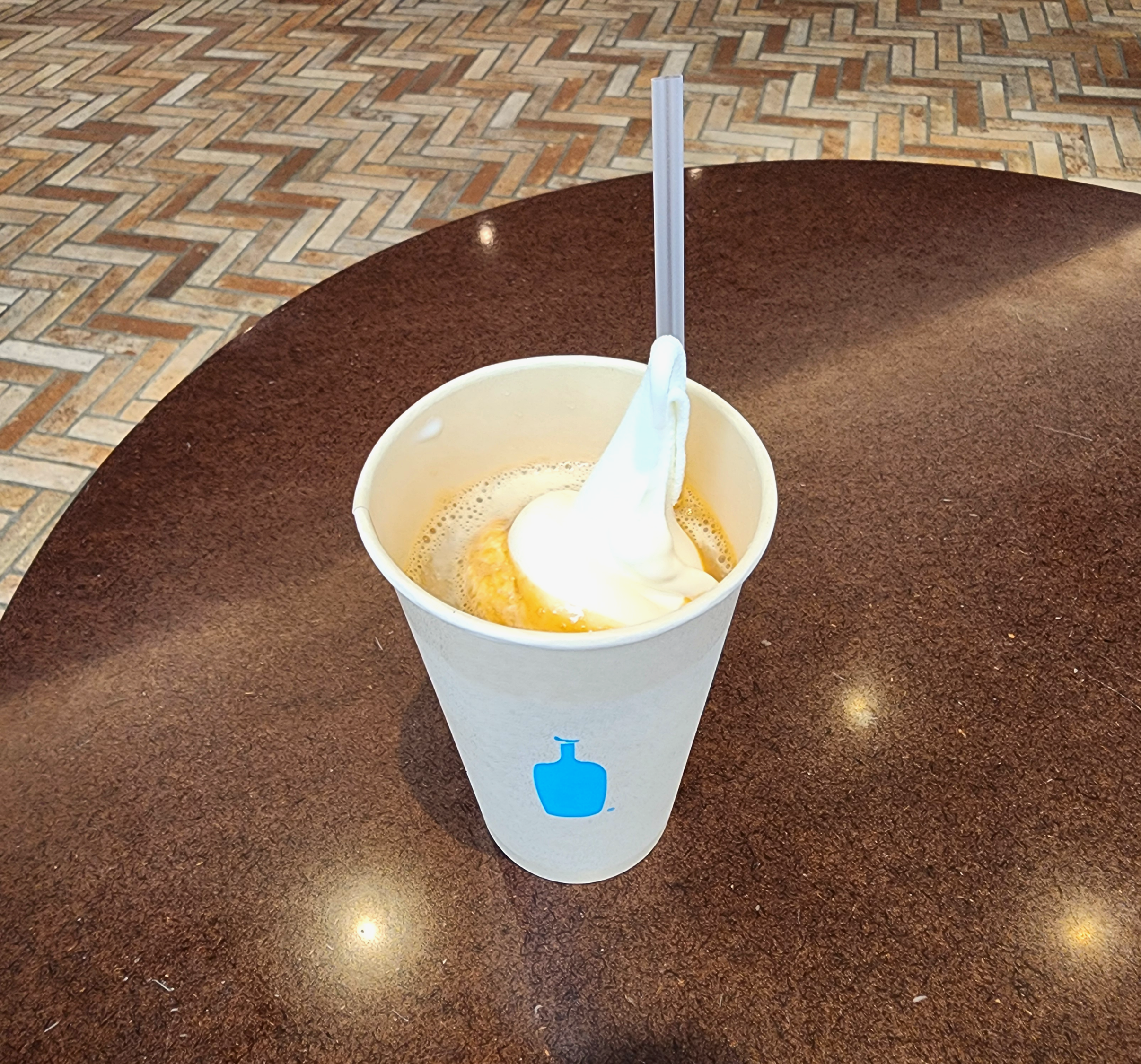 블루보틀더현대서울_놀라플로트