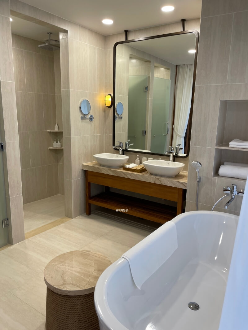 나트랑 아나만다라 가든뷰 디럭스 룸 - 욕실 내부