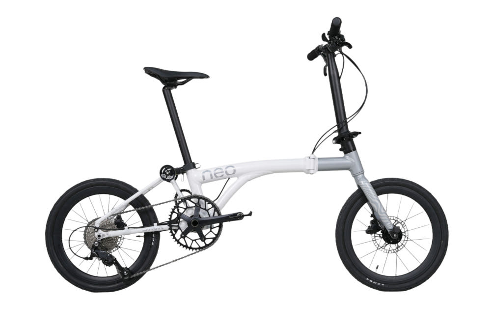 도심 라이딩용 미니벨로 찾는다면? 자바 NEO3 트라이폴드로 답을 찾다