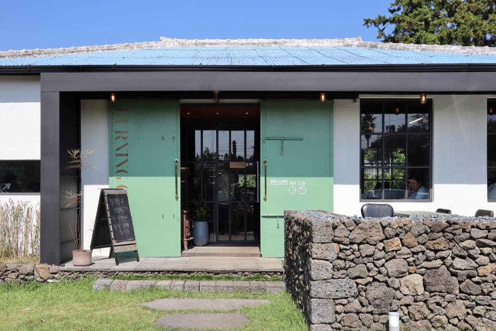 달팽이식당 건물외관