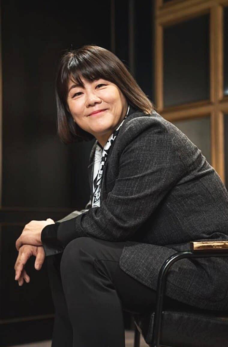 배우-이정은