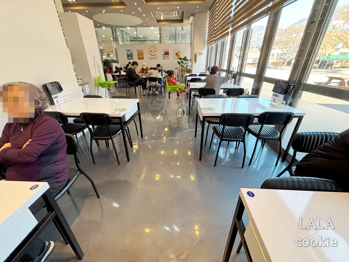 창원-가음동-맛집-금식당-내부