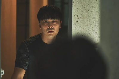 영진호 역 (서현우)