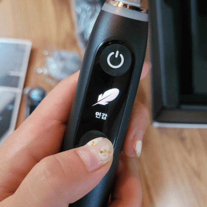 디스플레이가-있는-전동칫솔