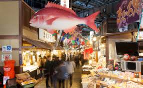 왼쪽부터 쿠로시오 시장 /와카야마성 /포르투갈풍 테마파크 ‘포르투 유럽’ 사진