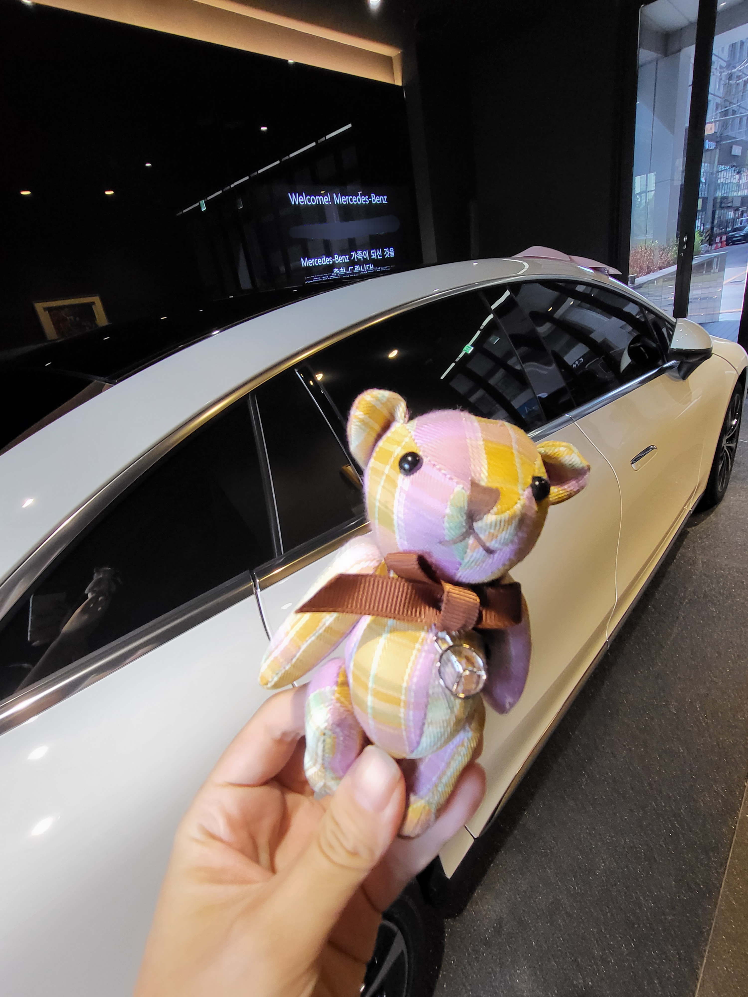 EQE 350+ 후면사진