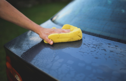 손세차장의 인기 – 자동화 시대에 사람 손이 더 귀한 이유