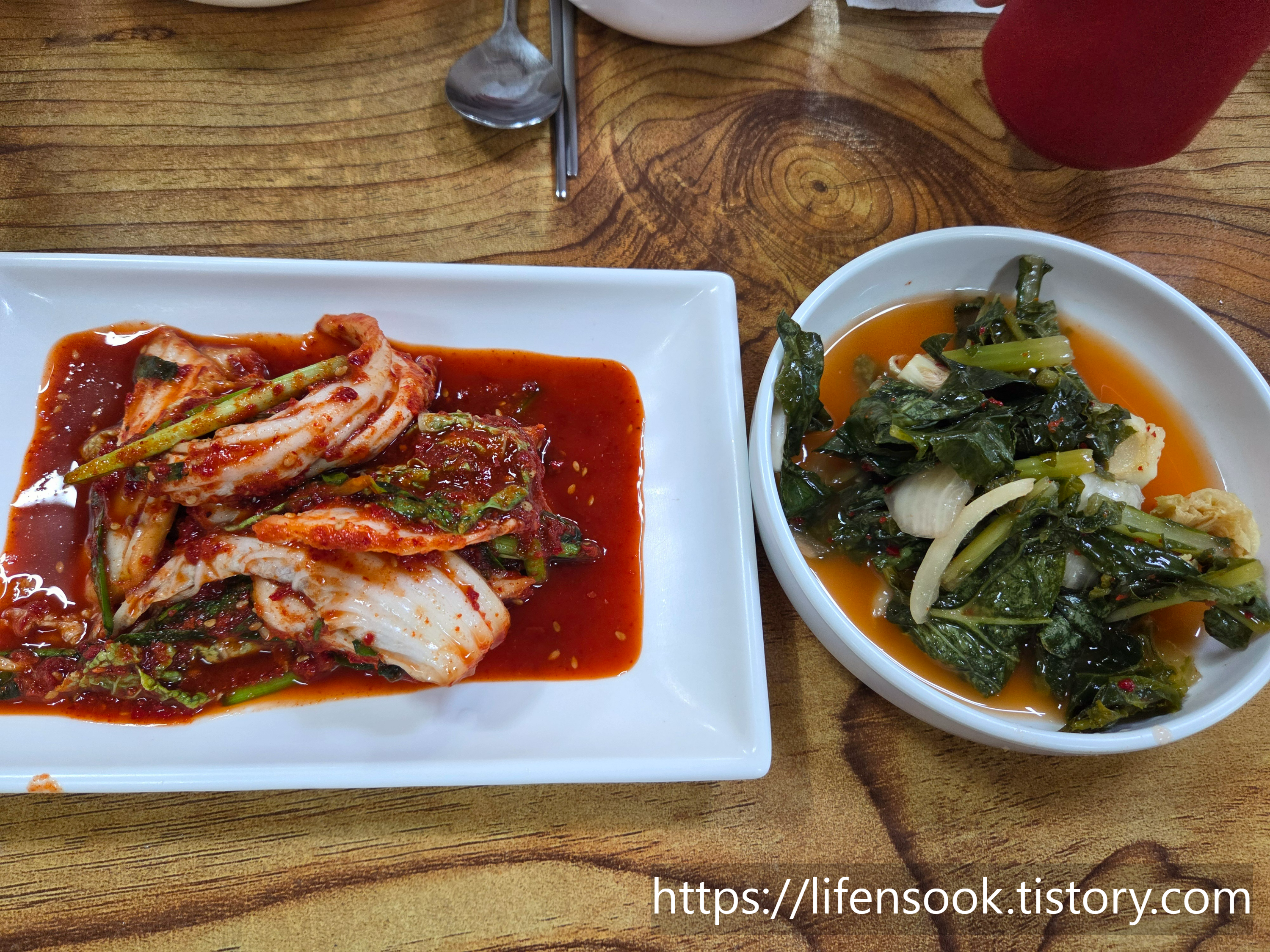 아구랑 감자옹심이 겉절이와 열무김치