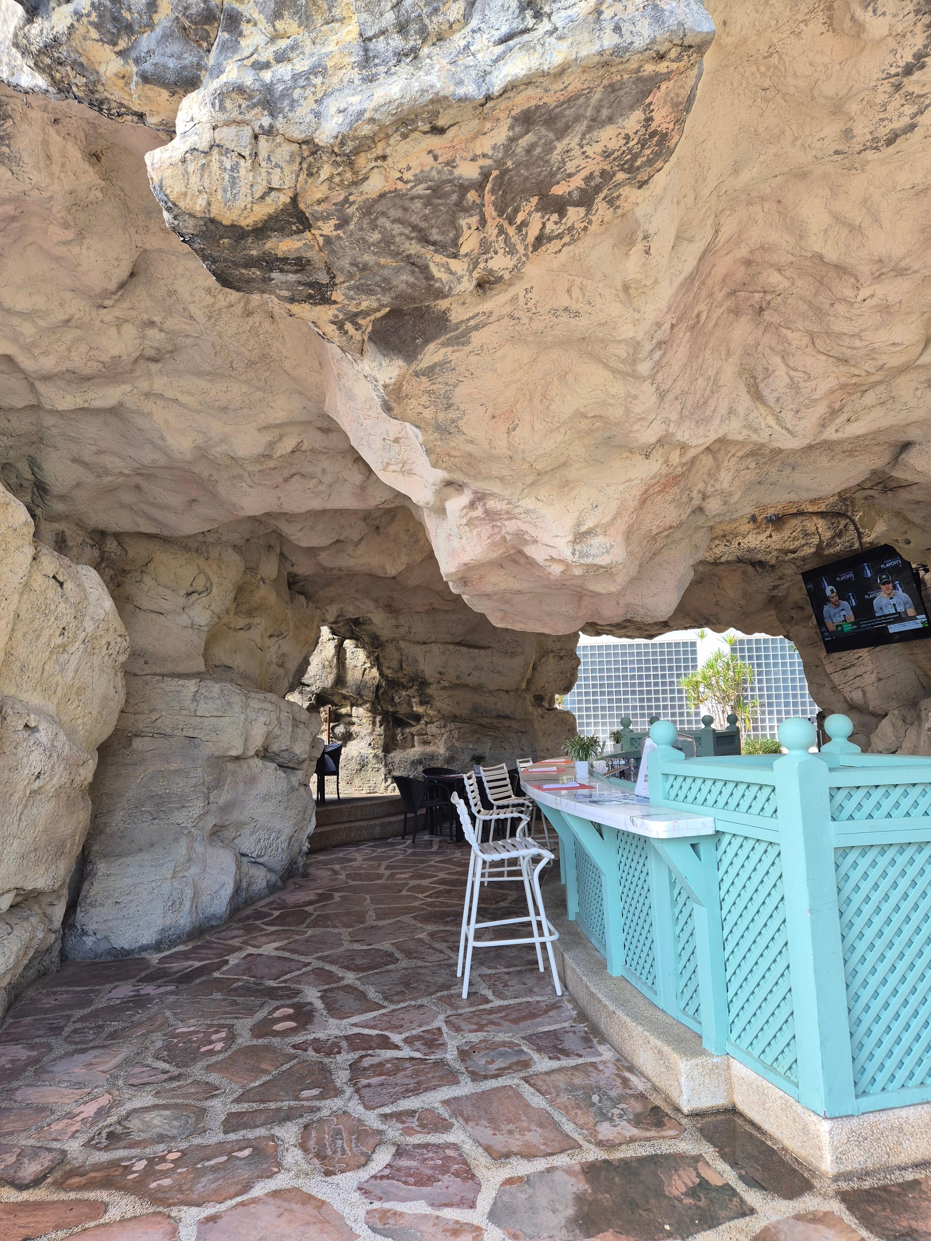 마리아나비치리조트 스플래쉬 바1