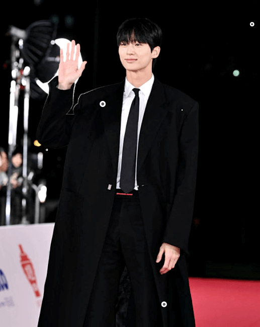 변우석