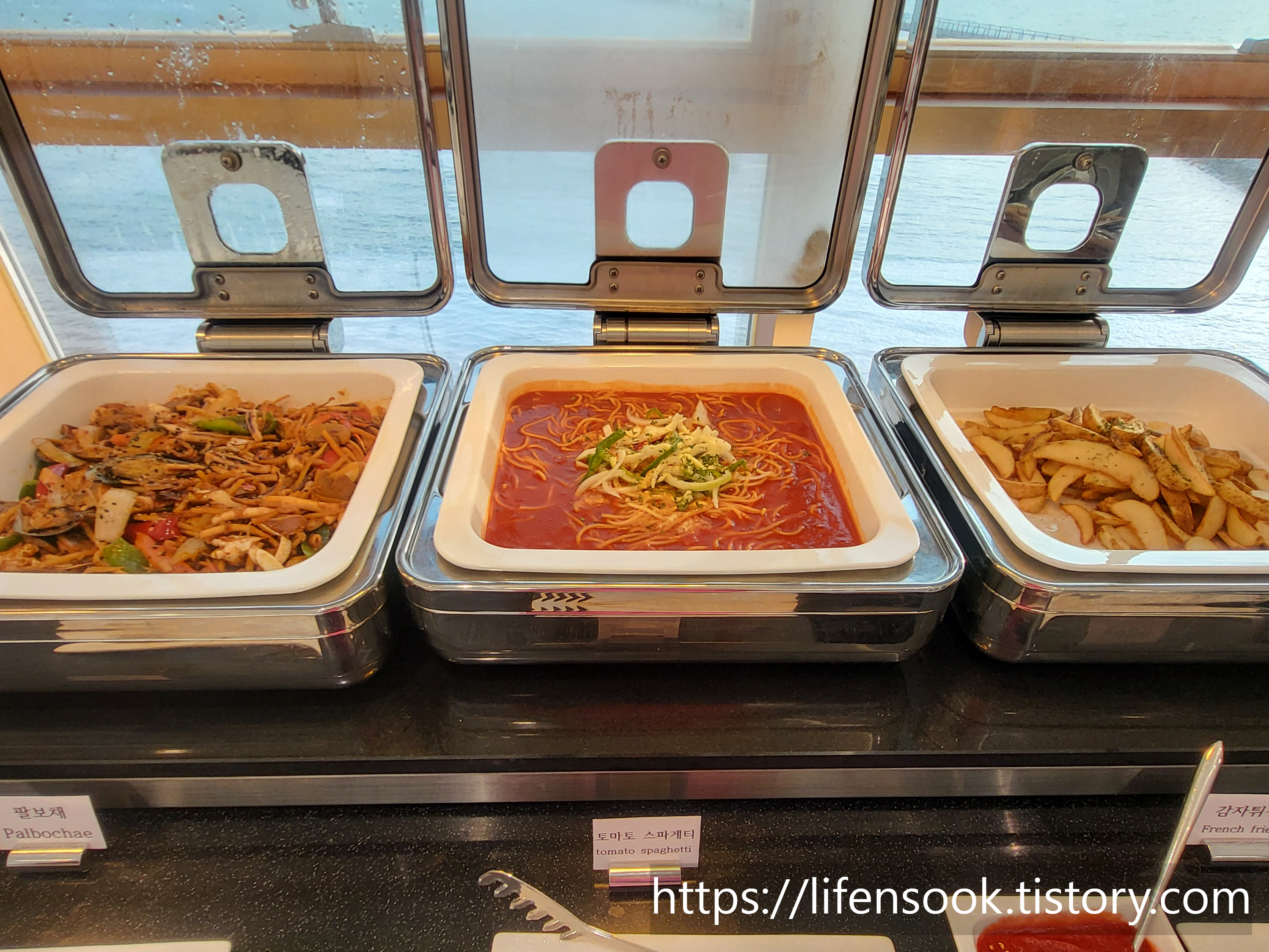 웨이브엠 호텔 웨스트 디너 뷔페 음식 12