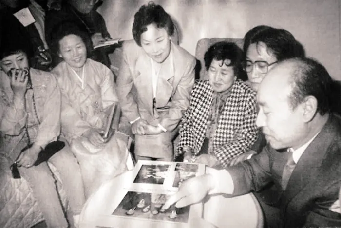 꼬리에 꼬리를 무는 그날 이야기 꼬꼬무 한 번의 만남, 두 번의 이별, 동양인 여성 최초 은메달 북한 한필화 선수, 이산가족 오빠 한필성 극적 상봉