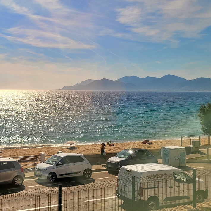 파리에서 니스가는 기차에서 보이는 풍경