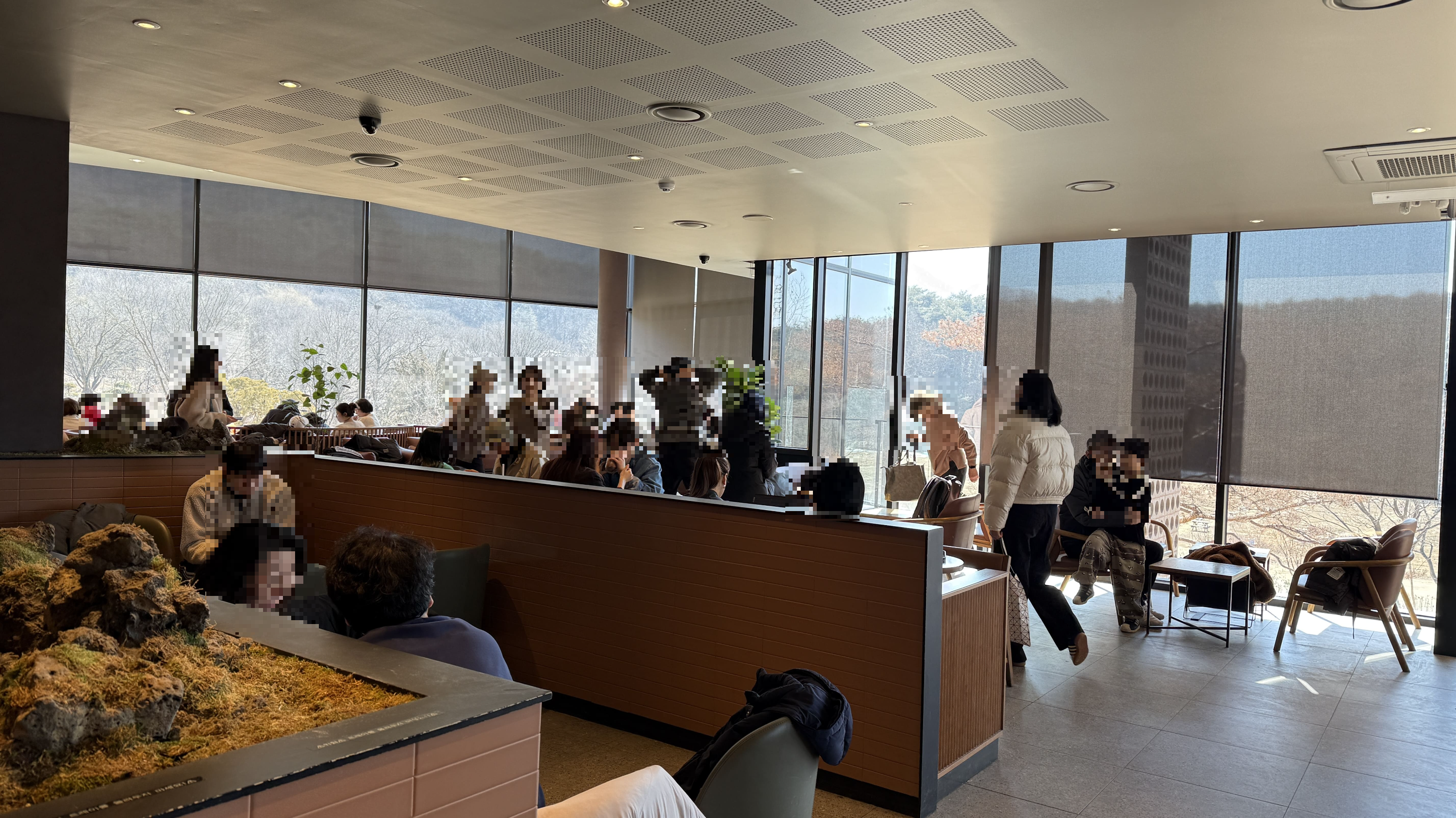 더북한산 스타벅스