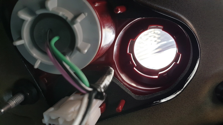 소켓 끼우는 방향