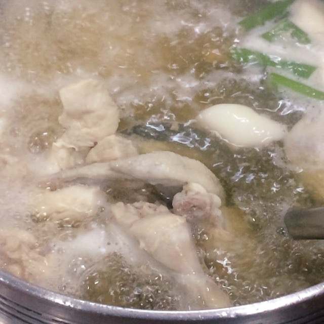 백반기행 지수원 편 닭탕 닭한마리 닭칼국수 닭볶음탕 시흥 맛집 소개