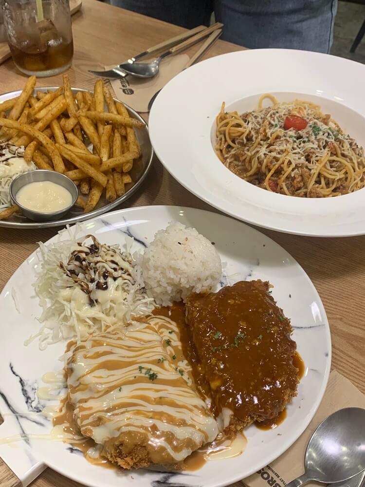 다 나옴 돈까스브로스 음식들