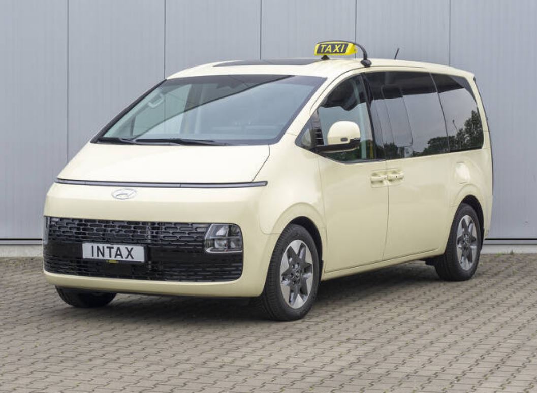 현대자동차의 대표 MPV(다목적 차량) 미니밴 '스타리아'가 독일에서 택시로 공급된다.