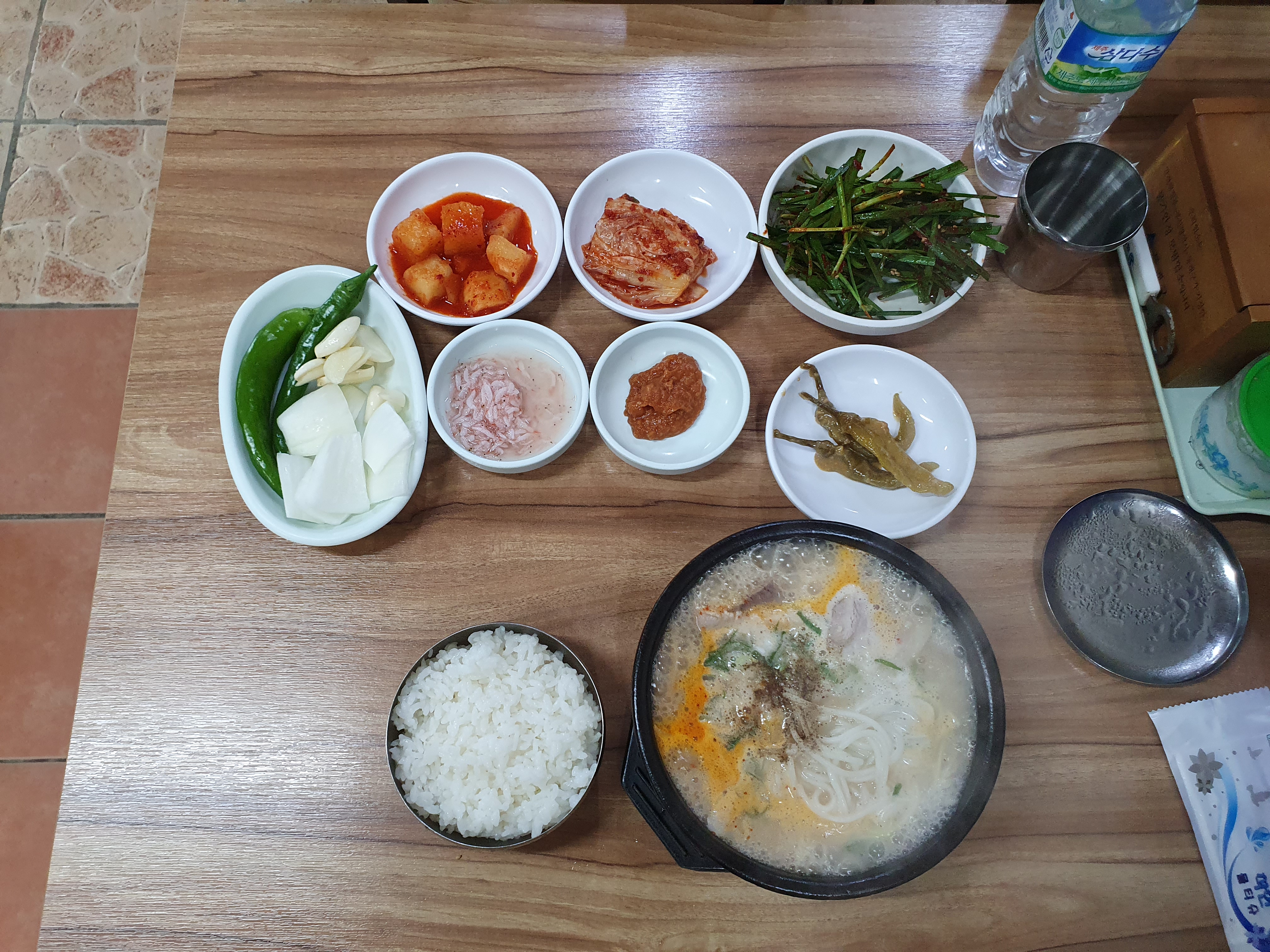 의령국밥 주문 메뉴 가격 돼지국밥 9,000원