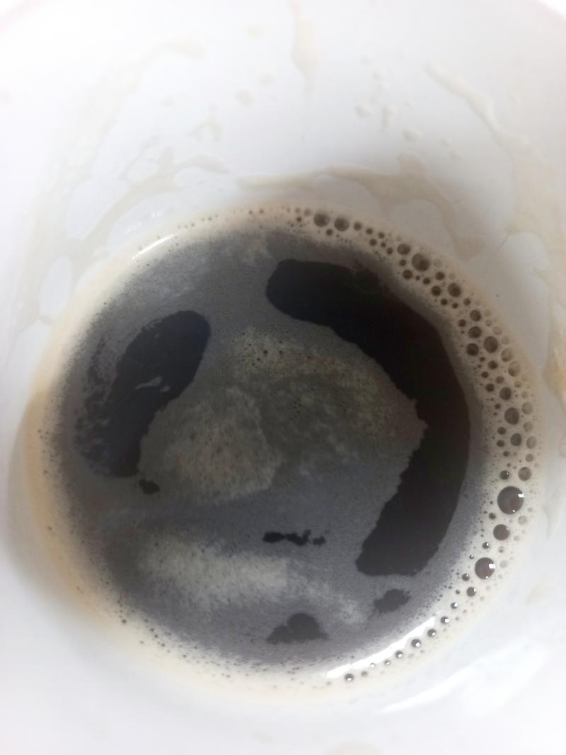 노브랜드 룽고로 만든 연한 따뜻한 아메리카노