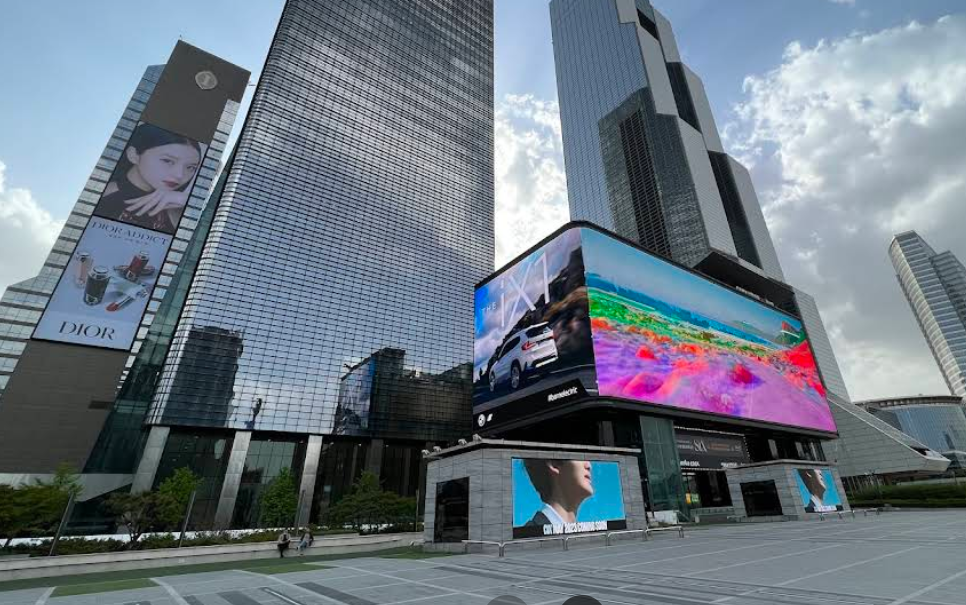 코엑스 K팝 스퀘어 – 지누와 루미의 스타성 빛난 공간