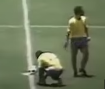 푸마의 역사에서 가장 흥미로운 에피소드 중 하나는 1970년 월드컵과 관련된 이야기입니다.