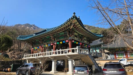 의정부 회룡사 : 도심 가까이에서 만나는 왕실 인연의 천년 고찰